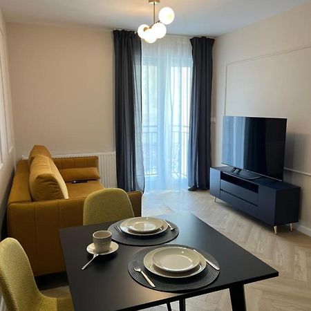 Apartament Discreet Sleep In City Center Parking Garaz Kozia Kielce Apartment Bagian luar foto