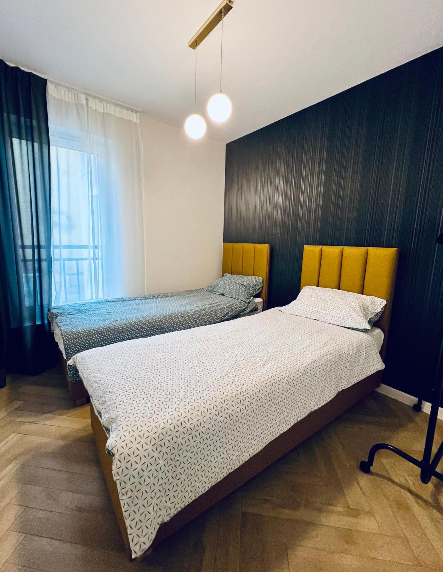 Apartament Discreet Sleep In City Center Parking Garaz Kozia Kielce Apartment Bagian luar foto